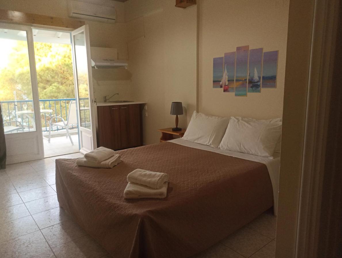 Zois Apartments นิเกียนา ภายนอก รูปภาพ